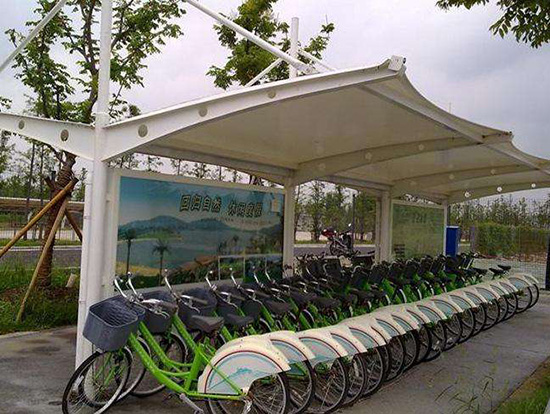 膜布局自行車棚